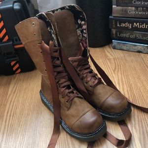 Lace up boots